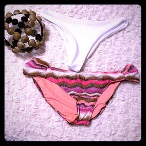 2 bikini bottoms
